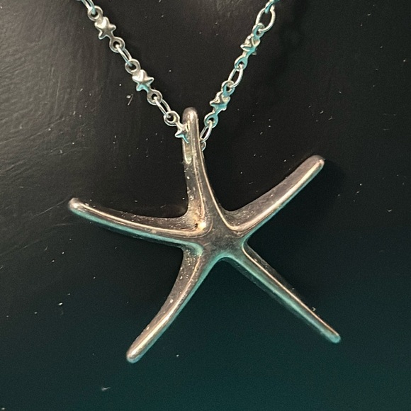 925 Silver Starfish Necklace & Earring Set - Picture 3 of 6